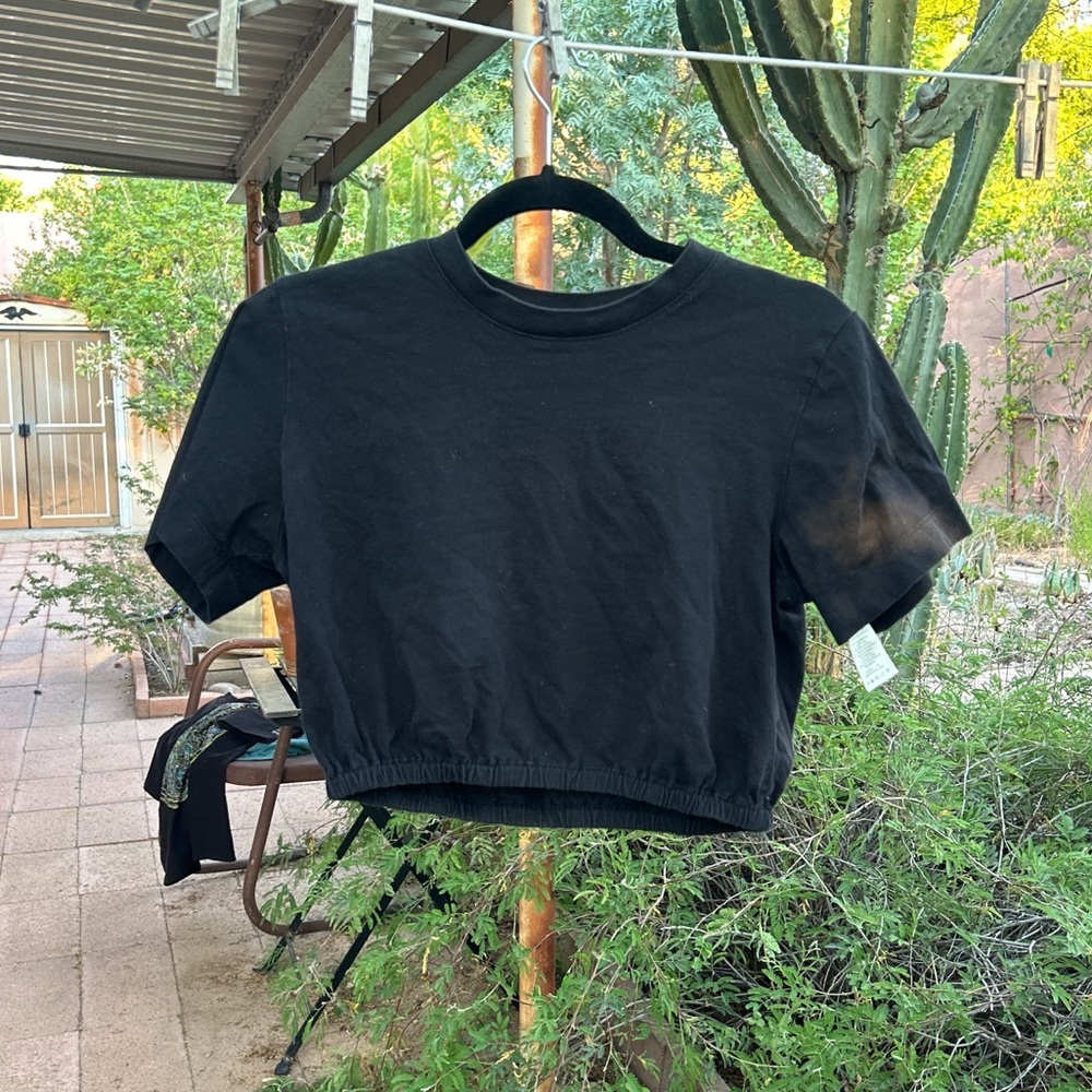 Black Cropped T-Shirt